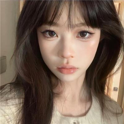 当我往前走之时偶尔会瞥到一缕美丽之景